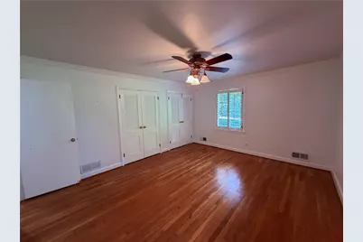 6651 Castleton Drive, Sandy Springs, GA 30328 - Photo 24