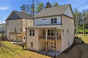 120 Poplar St, Buford, GA 30518 - Photo 32