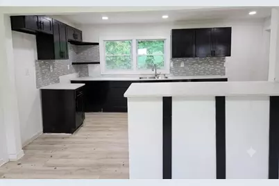 3042 Peek Road NW, Atlanta, GA 30318 - Photo 14