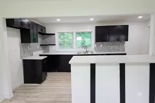 3042 Peek Road NW, Atlanta, GA 30318 - Photo 14