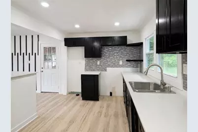 3042 Peek Road NW, Atlanta, GA 30318 - Photo 12