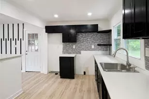 3042 Peek Road NW, Atlanta, GA 30318 - Photo 12