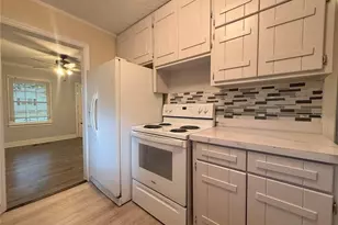 5132 Warner St, Forest Park, GA 30297 - Photo 8