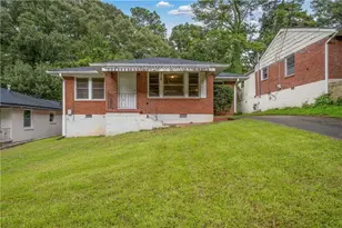 847 Gertrude Pl NW, Atlanta, GA 30318 - Photo 2