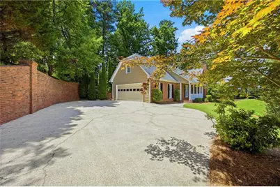 1390 Tennis Court Place, Roswell, GA 30075 - Photo 2