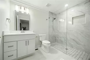1390 Tennis Ct Pl, Roswell, GA 30075 - Photo 10