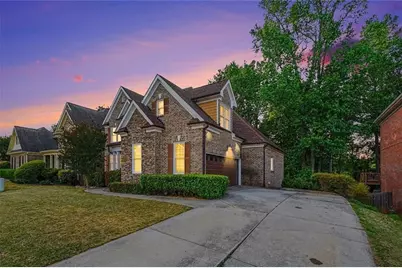 913 Arbor Drive, Loganville, GA 30052 - Photo 2