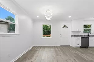 5827 Christopher Ln, Lithonia, GA 30058 - Photo 14