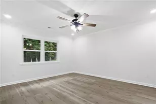 5827 Christopher Ln, Lithonia, GA 30058 - Photo 10