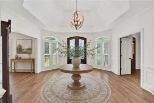 555 Twinflower Ct, Roswell, GA 30075 - Photo 4