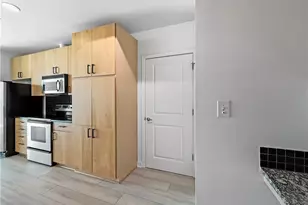 923 Peachtree St NE, Atlanta, GA 30309 - Photo 10
