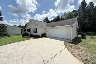 120 Pleasant Hills Dr, Covington, GA 30016 - Photo 4