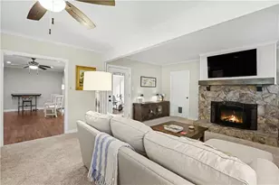 975 Cardova Dr NE, Atlanta, GA 30324 - Photo 8