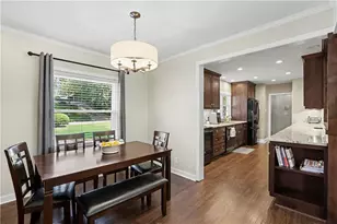 975 Cardova Dr NE, Atlanta, GA 30324 - Photo 6