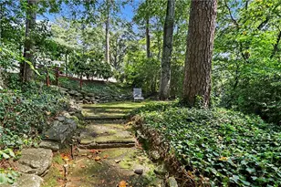 975 Cardova Dr NE, Atlanta, GA 30324 - Photo 24