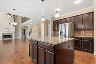 2180 Hilltop Overlook Way, Marietta, GA 30062 - Photo 4