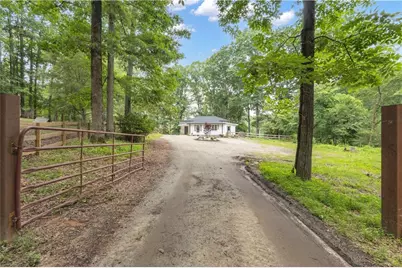 6290 Cascade Palmetto Highway, Fairburn, GA 30213 - Photo 2
