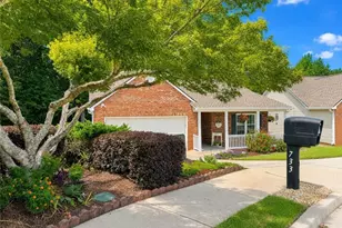 733 Jacoby Dr, Loganville, GA 30052 - Photo 2