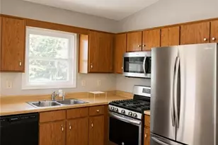 2061 Marshes Glenn Dr, Norcross, GA 30071 - Photo 6