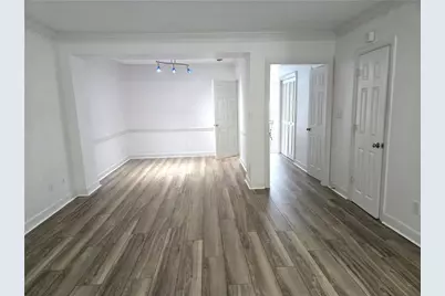 7500 Roswell Road #75, Sandy Springs, GA 30350 - Photo 4