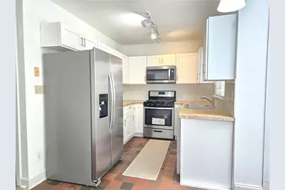 7500 Roswell Road #75, Sandy Springs, GA 30350 - Photo 10