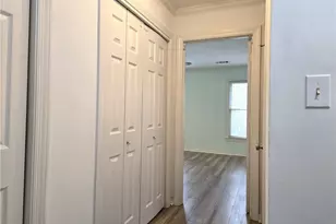 7500 Roswell Rd, Sandy Springs, GA 30350 - Photo 16