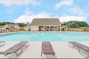 630 Winding Rose Dr, Hoschton, GA 30548 - Photo 2