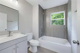1815 Venetian Dr SW, Atlanta, GA 30311 - Photo 18