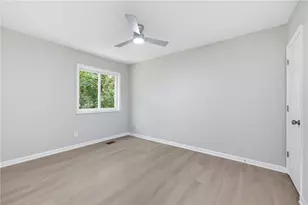 1815 Venetian Dr SW, Atlanta, GA 30311 - Photo 22
