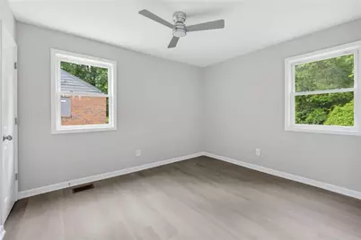 1815 Venetian Drive SW, Atlanta, GA 30311 - Photo 20