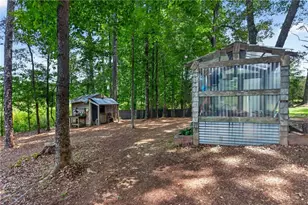 1369 Mobley Bridge Rd, Hogansville, GA 30230 - Photo 40