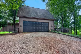 1369 Mobley Bridge Rd, Hogansville, GA 30230 - Photo 28