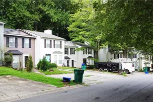 1082 Huntington Trce SE, Smyrna, GA 30082 - Photo 4