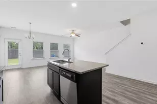 7134 Gladstone Cir, Lithonia, GA 30038 - Photo 8