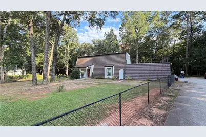 380 Linda Lane, Carrollton, GA 30117 - Photo 2