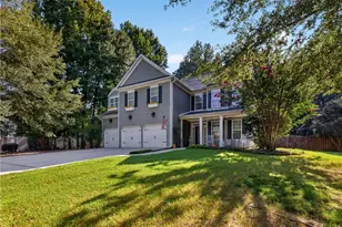 105 Mulberry Dr, Senoia, GA 30276 - Photo 2