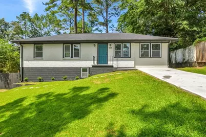 662 Melrose Drive, Forest Park, GA 30297 - Photo 1