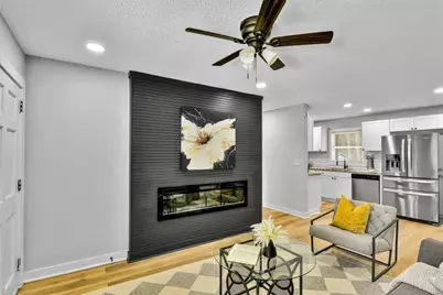 662 Melrose Drive, Forest Park, GA 30297 - Photo 2