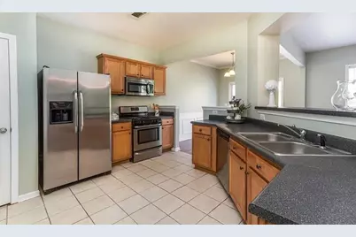 5640 Sterling Court, Cumming, GA 30040 - Photo 6