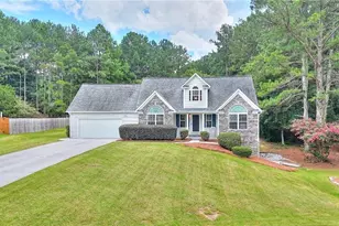 1106 Caroline Ct, Loganville, GA 30052 - Photo 2
