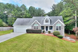 1106 Caroline Ct, Loganville, GA 30052 - Photo 2