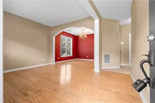 224 Copperbend Dr, Austell, GA 30168 - Photo 2