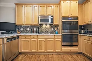 1515 Liberty Ln, Roswell, GA 30075 - Photo 10