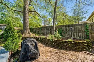 2220 Newnan St, East Point, GA 30344 - Photo 30