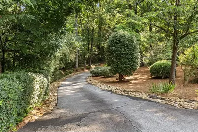 6488 Cherry Tree Lane, Sandy Springs, GA 30328 - Photo 50