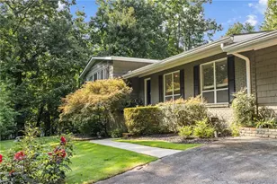6488 Cherry Tree Ln, Sandy Springs, GA 30328 - Photo 4