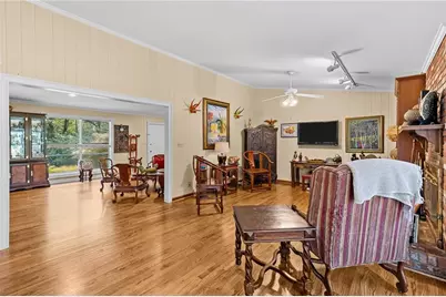 6488 Cherry Tree Lane, Sandy Springs, GA 30328 - Photo 14