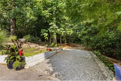 6488 Cherry Tree Lane, Sandy Springs, GA 30328 - Photo 46