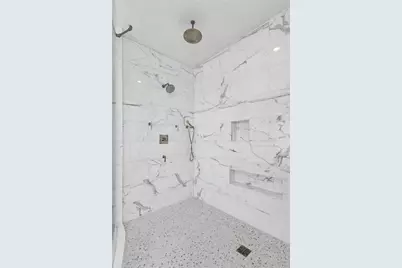 2881 Peachtree Road NE #2304, Atlanta, GA 30305 - Photo 18