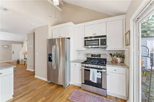 1047 Kennesborough Rd NW, Kennesaw, GA 30144 - Photo 8
